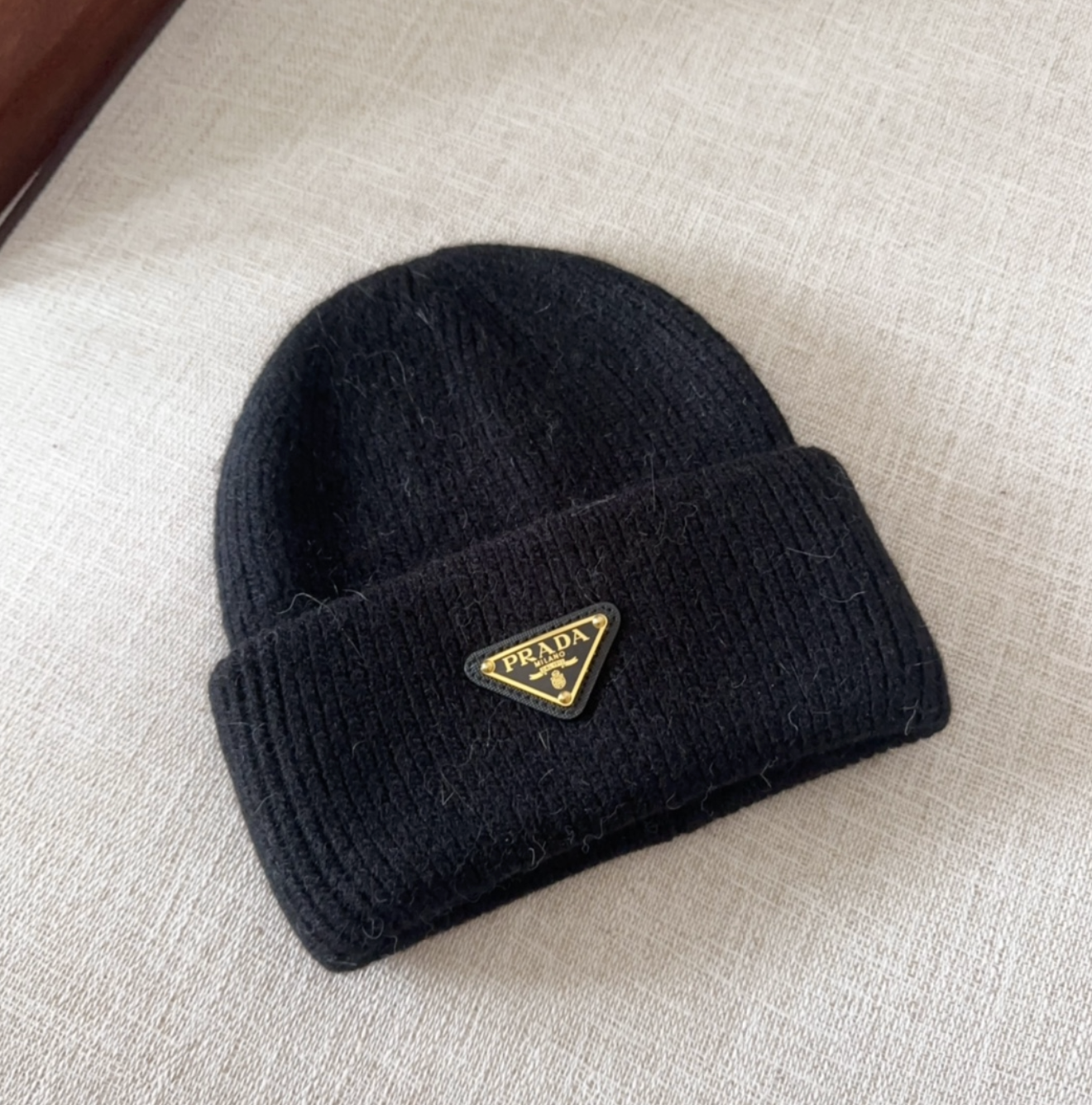 Classic Golden Diamond Fashion Beanie