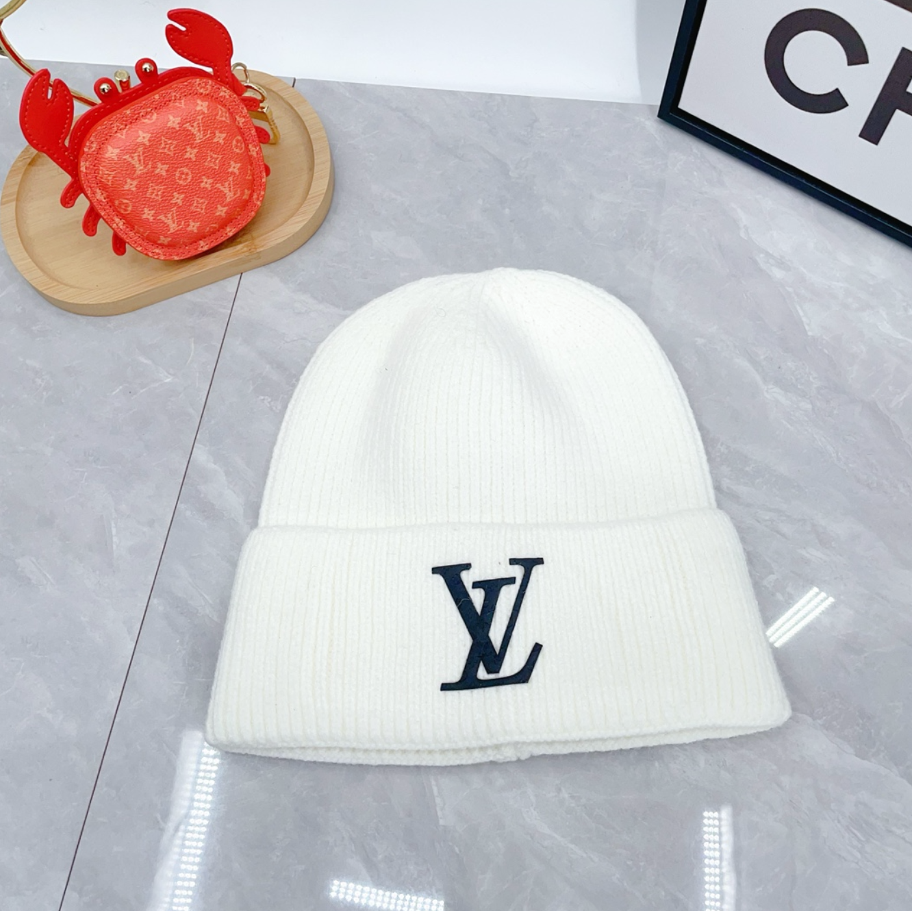 Luxury Pearl White Fashion Beanie