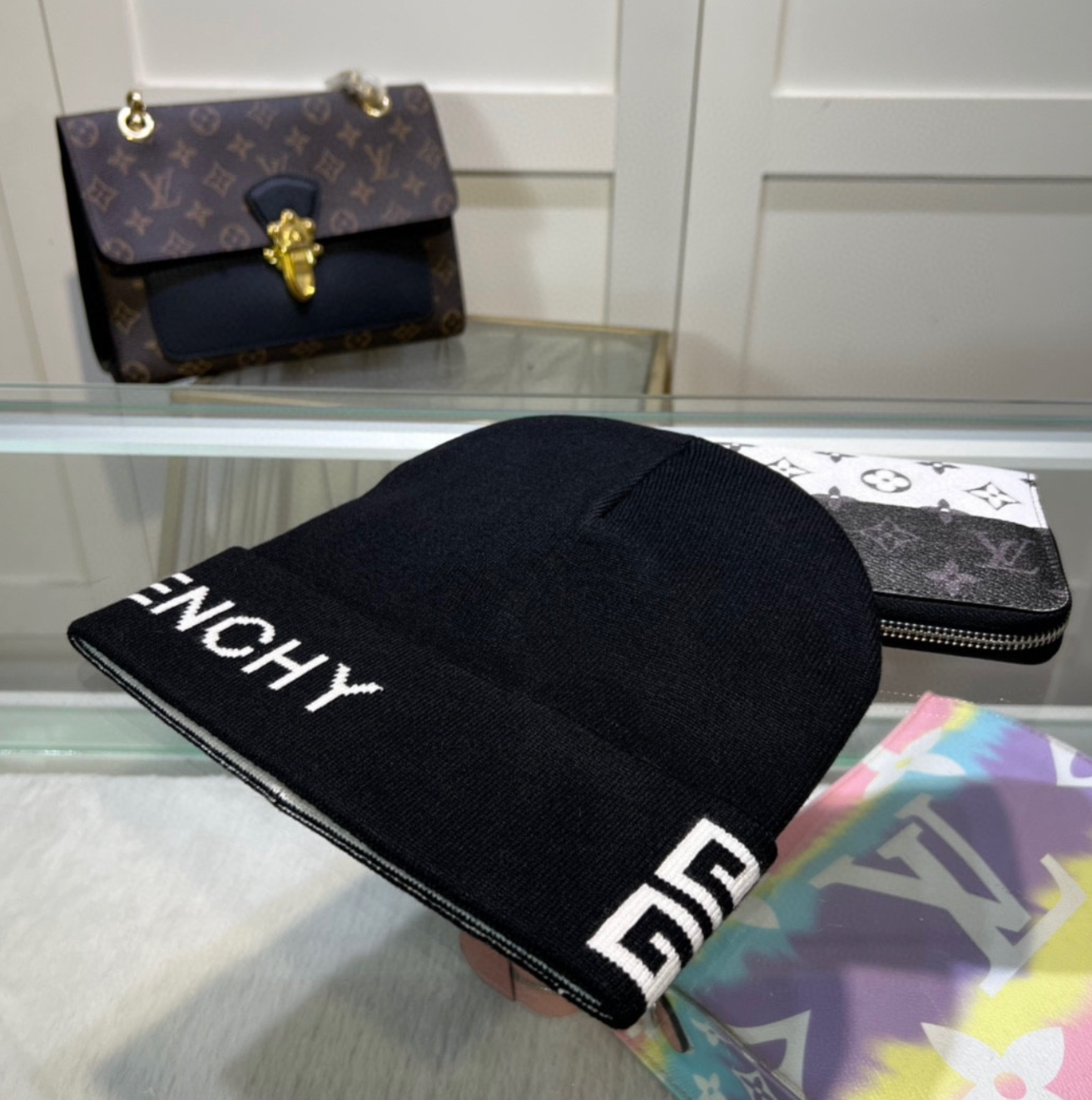 Luxury Design Black Fashion Beanie