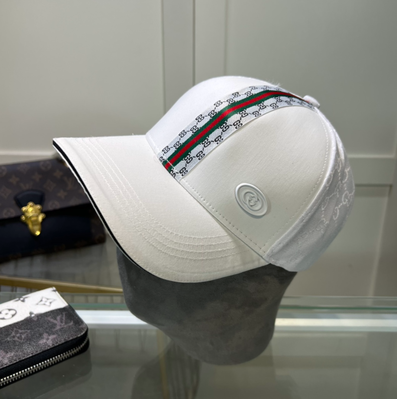 Unique Fashion White Luxury Stripe Hat