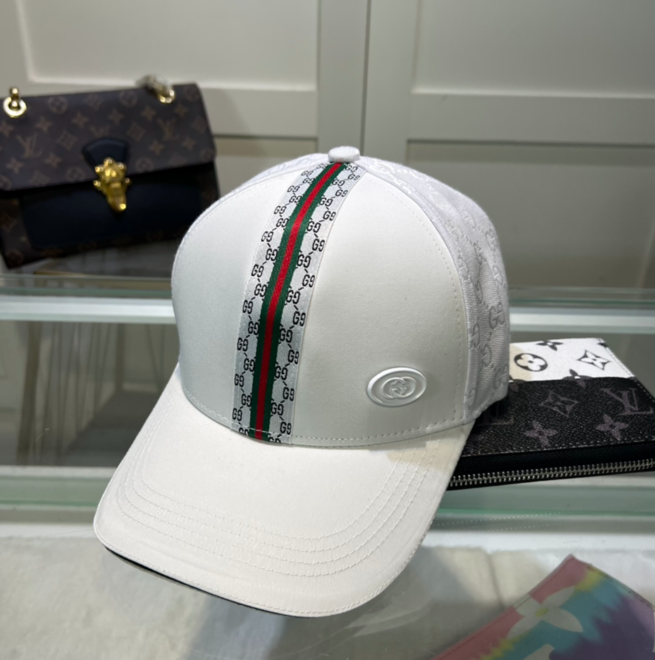 Unique Fashion White Luxury Stripe Hat