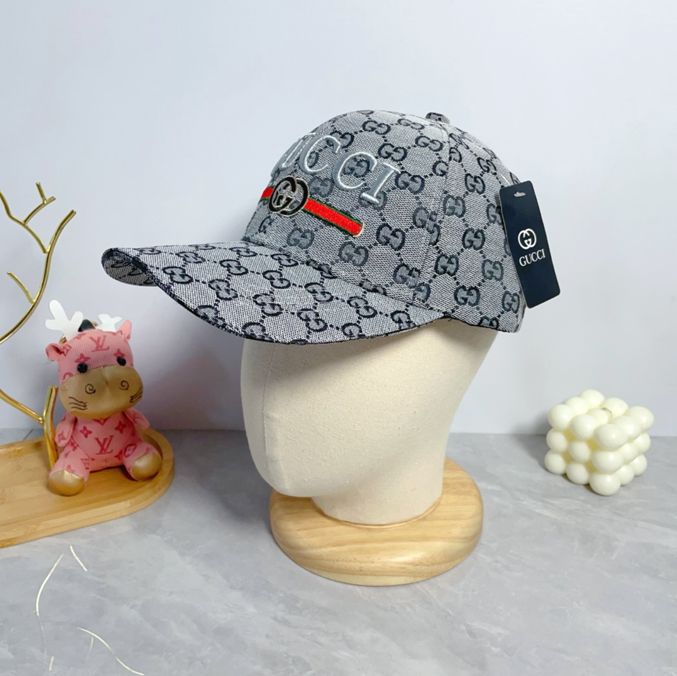 Classic Wolf Grey Fashion G Design Hat