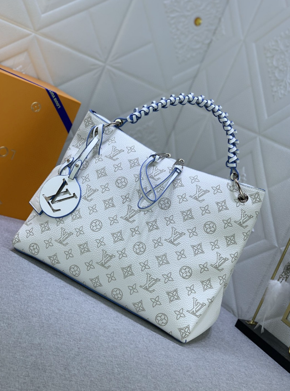 Unique Cool Blue Charm Print Fashion Handbag