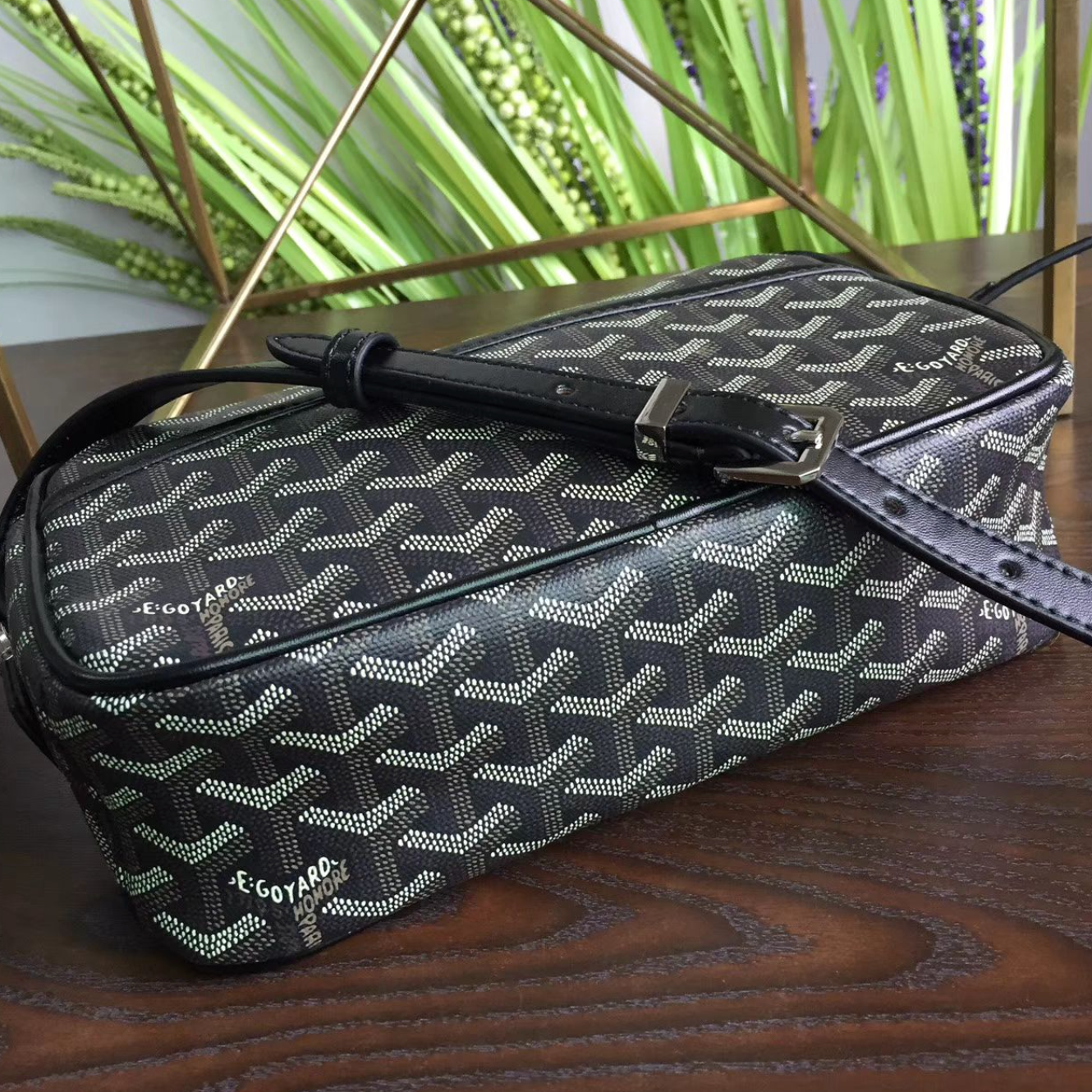 Unique Arrow Charm Print Fashion Handbag