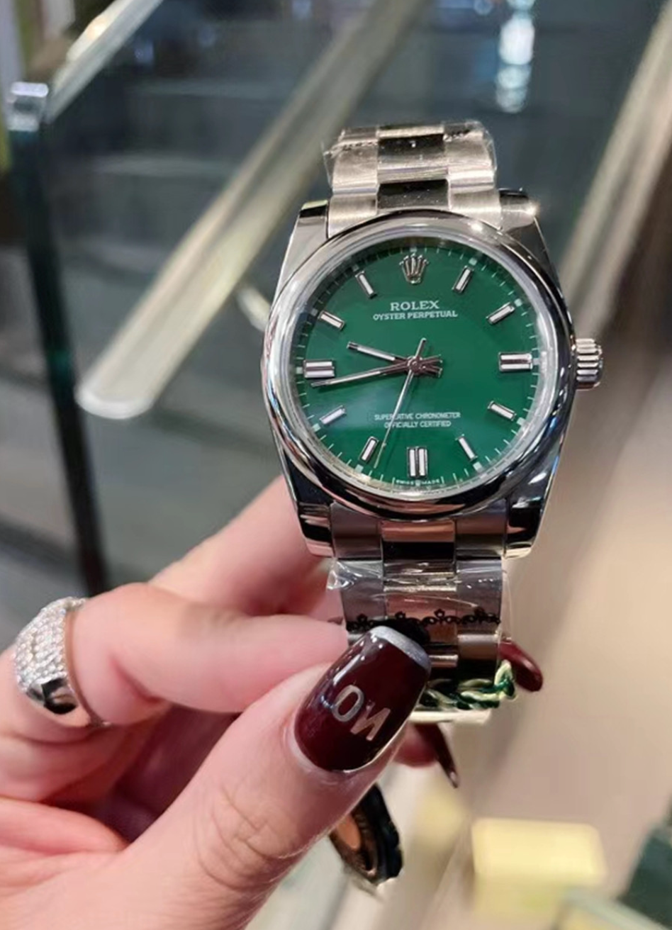 Luxury Low Tone Green Fashion Watch