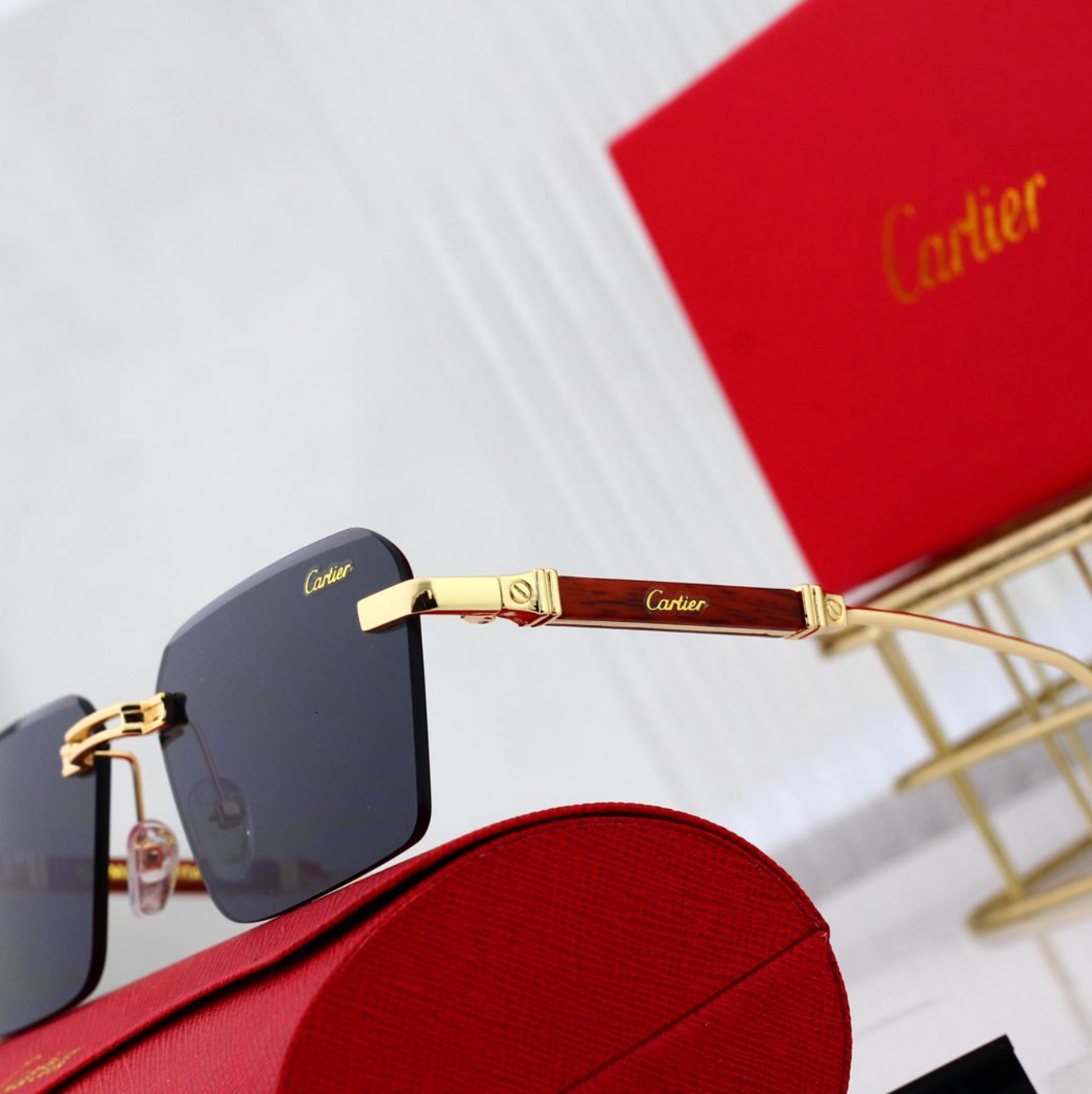 Luxury Gold Finish Fashion Sunglasses