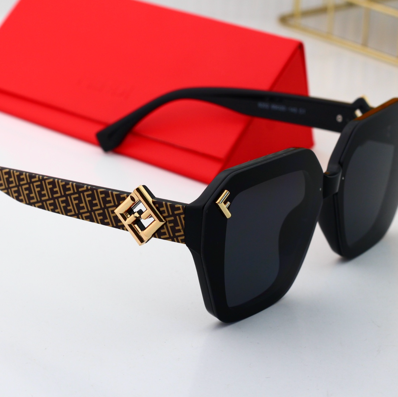 Luxury F Print Fashion Sunglasses