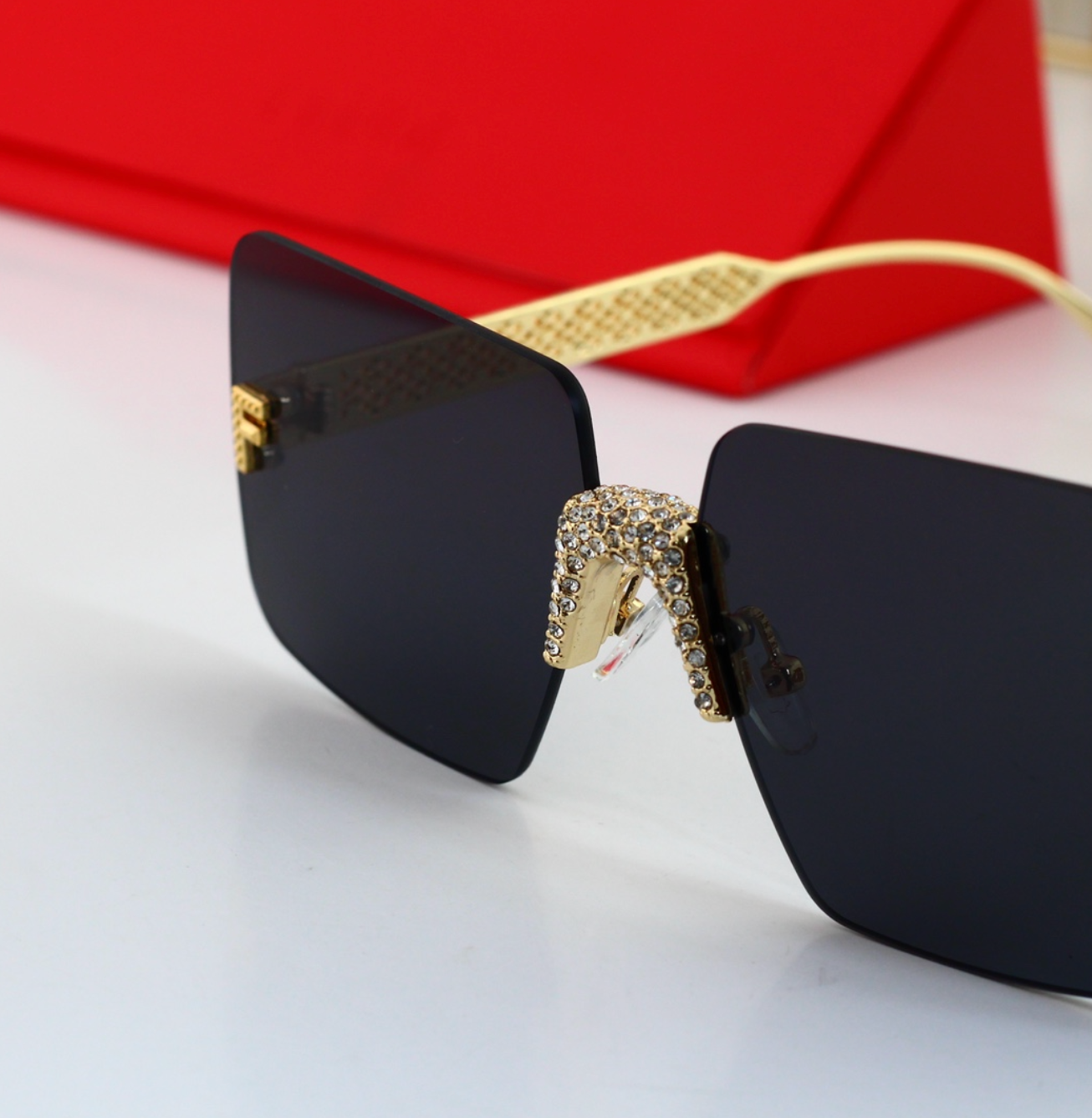 Luxury Cross Pattern Fashion Sunglasses