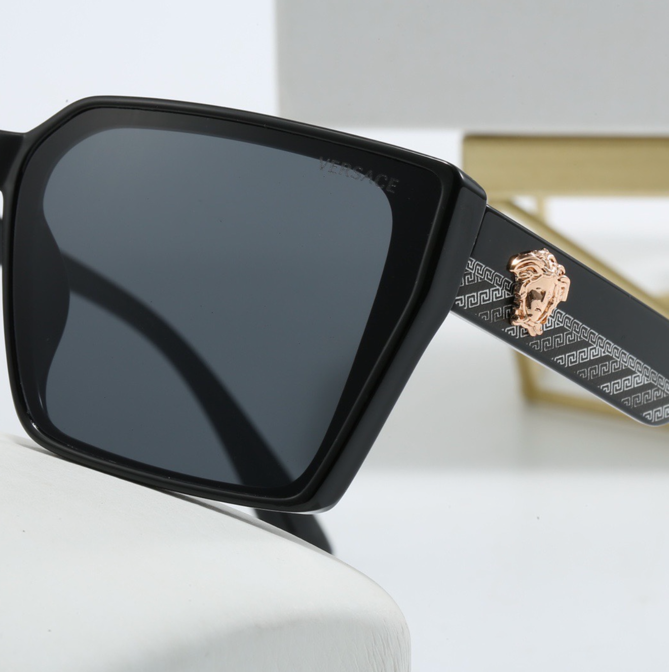 Luxury Medusa Charm Fashion Sunglasses