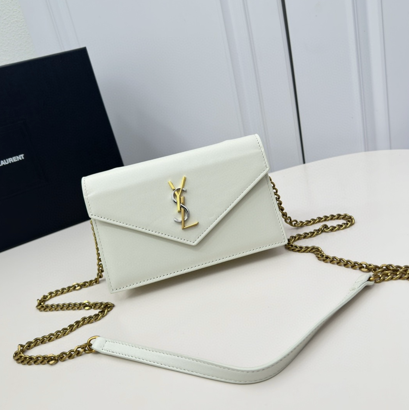 Luxury White Y Design Fashion Handbag