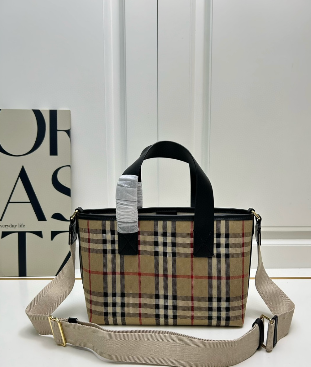 Luxury Stripe Pattern Fashion Handbag