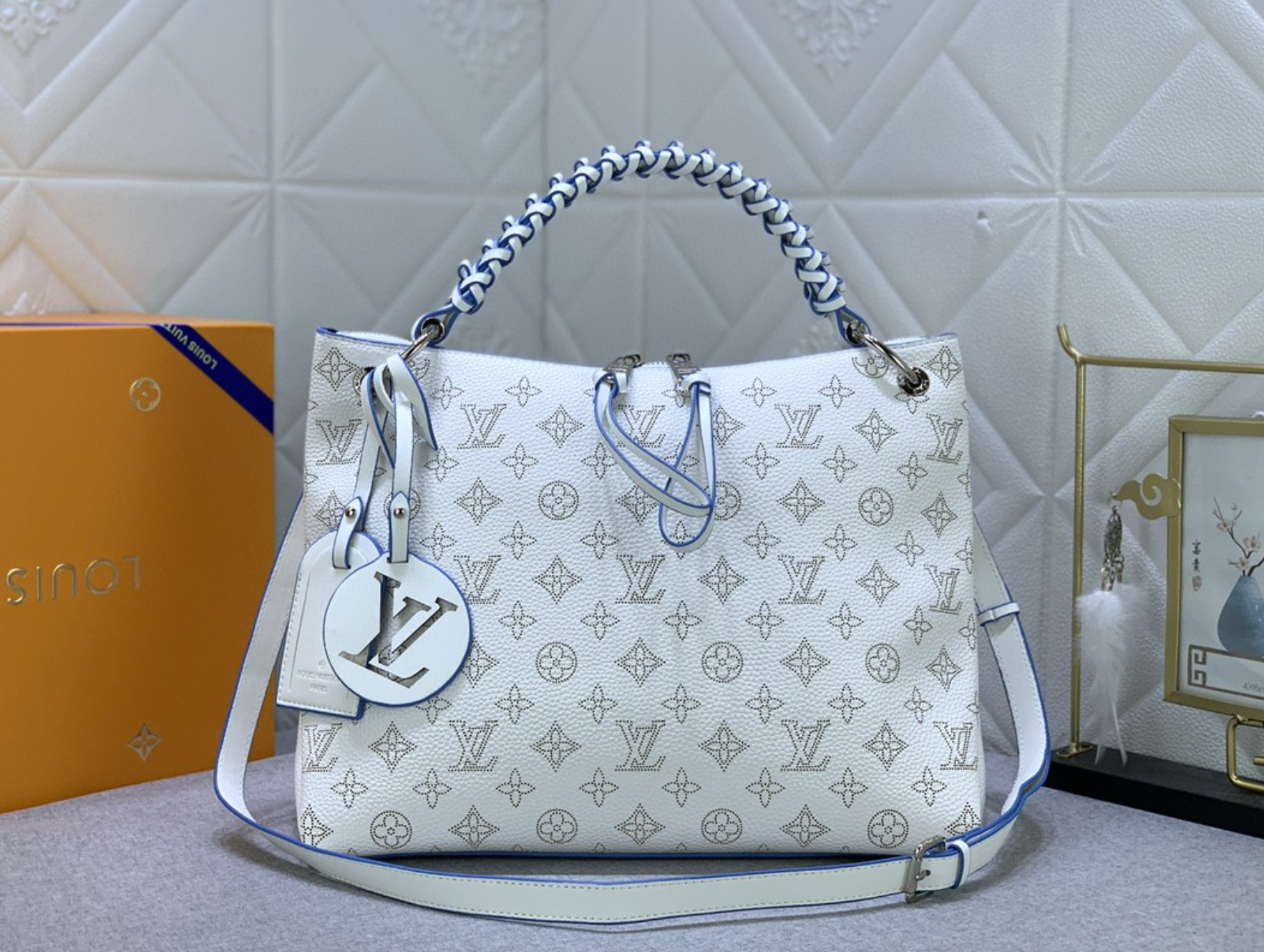 Unique Cool Blue Charm Print Fashion Handbag