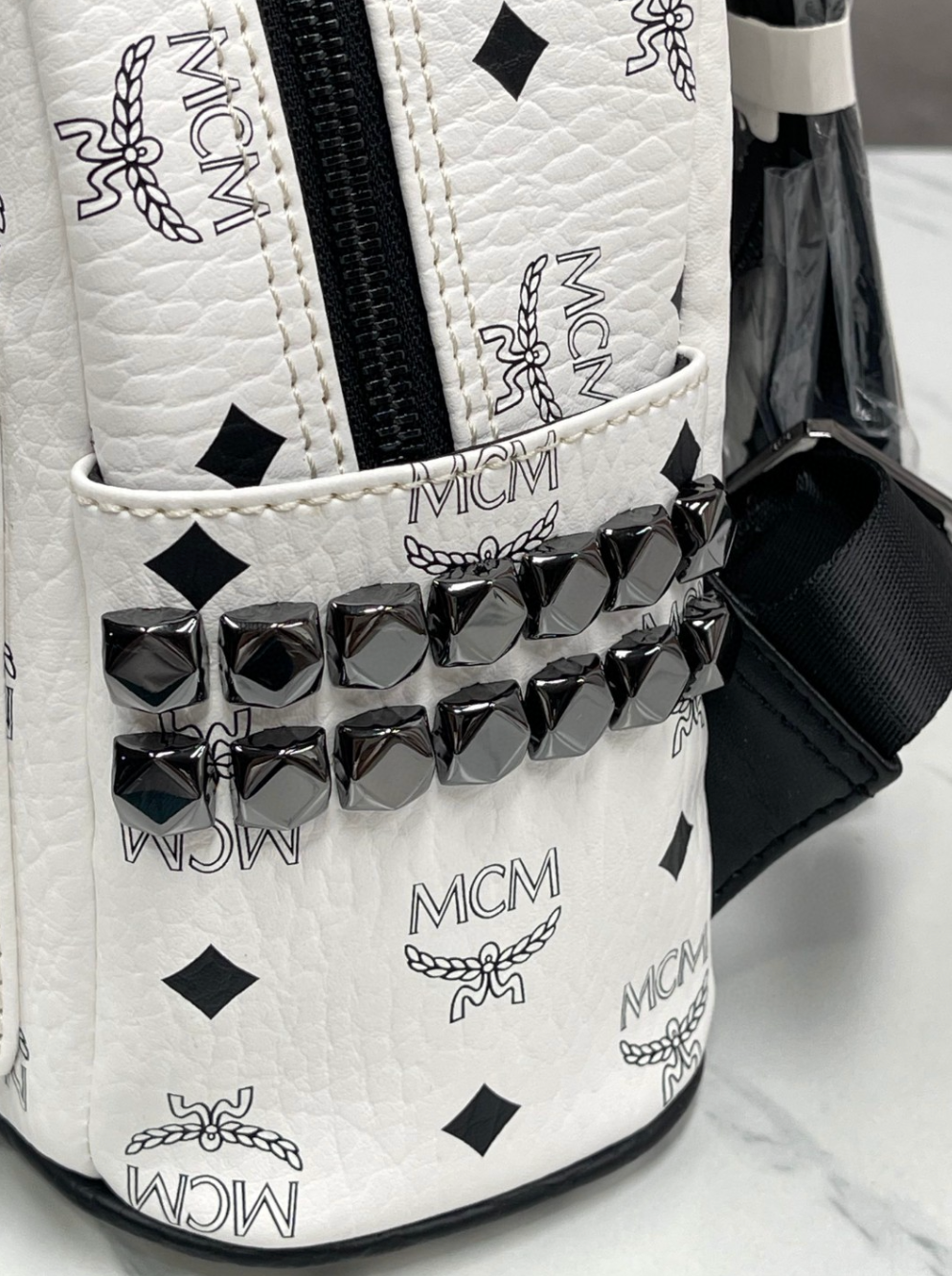 Unique White Leather Charm Print Fashion Backpack