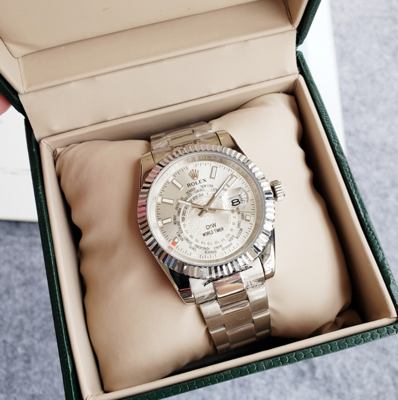 Luxury Pearl Silver Fashion Watch